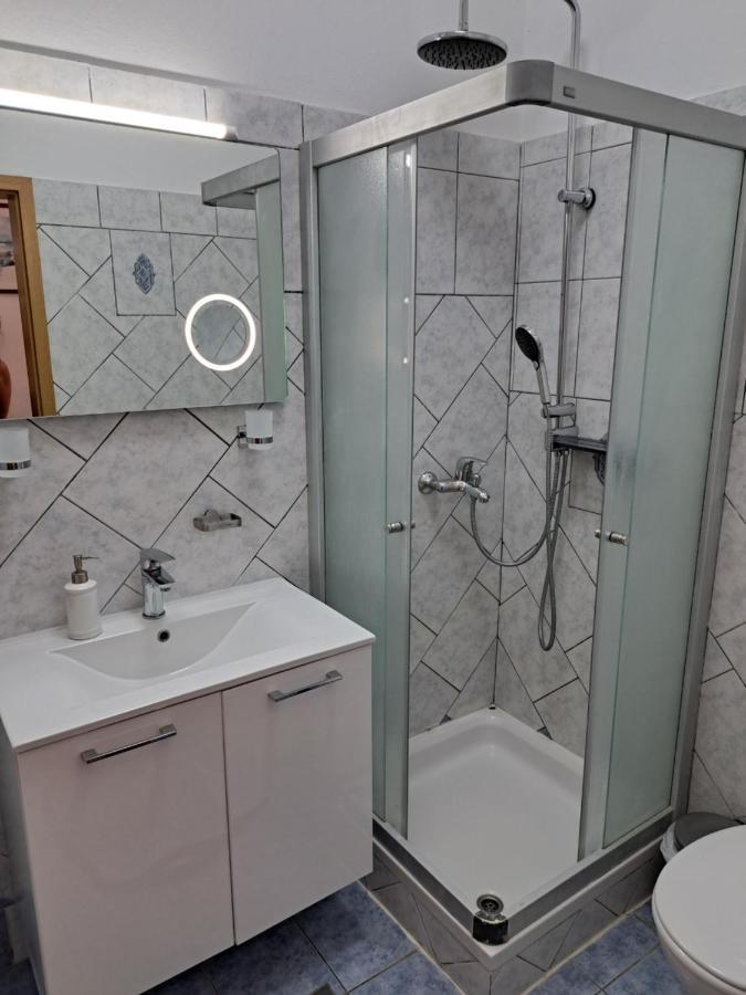 Apartma Caveromane Pula